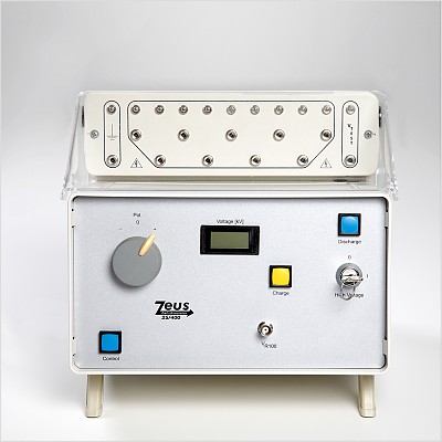 <span style="color:;font-weight:normal;">Zeus V2除颤模拟器</span>